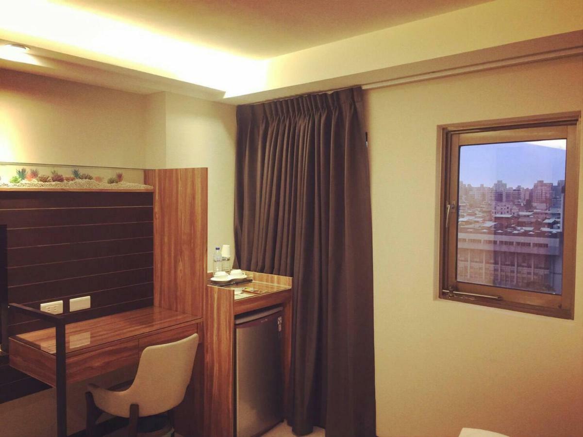 Greeninn Hotel Taipei Exterior photo